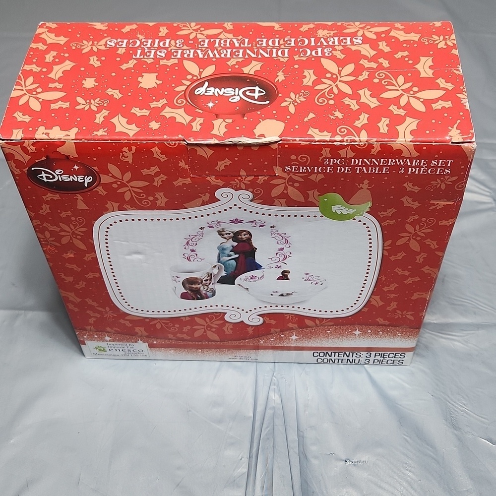 Disney Frozen 3pc Dinnerware Set - Picture 3 of 5